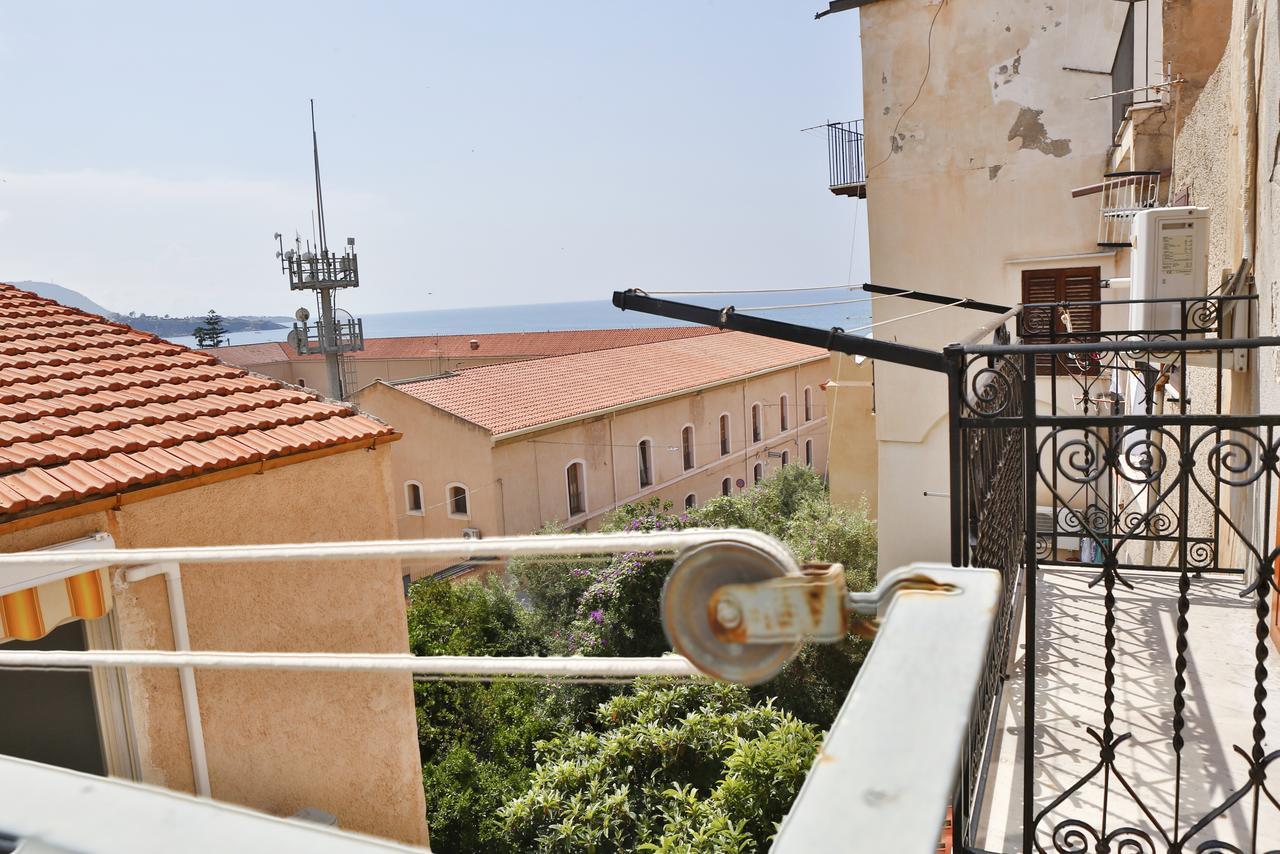 Palazzo Melnis Bed & Breakfast Cefalu Luaran gambar